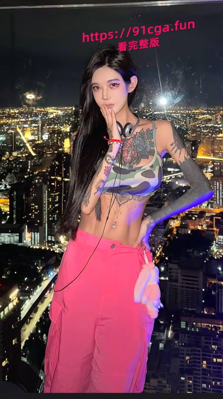 西港第一网红名妓 重庆人 抖音粉丝几十万网名张欣柔，西港职业吸毒贩毒捞女！据说身患多种世界罕见性病 #西港第一网红  第3张