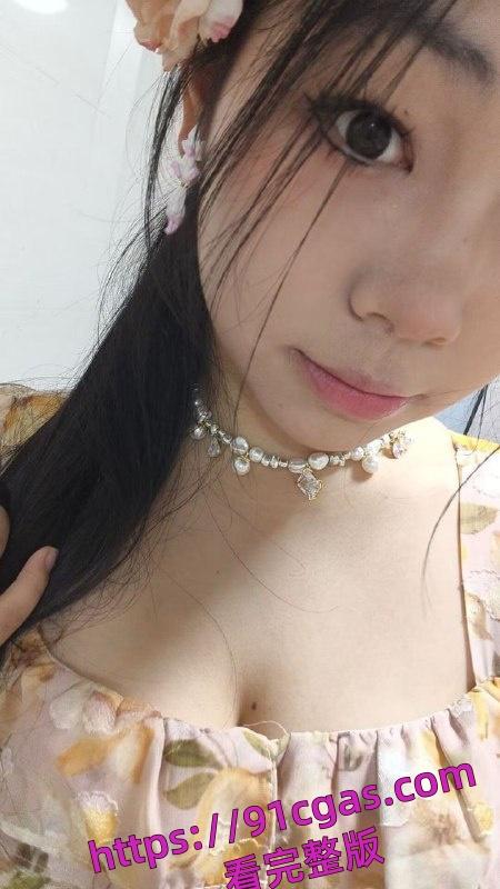 江苏第二师范学院的母狗 万茜 在QQ小程序找人约炮 第1张 江苏第二师范学院的母狗 万茜 在QQ小程序找人约炮 第1张