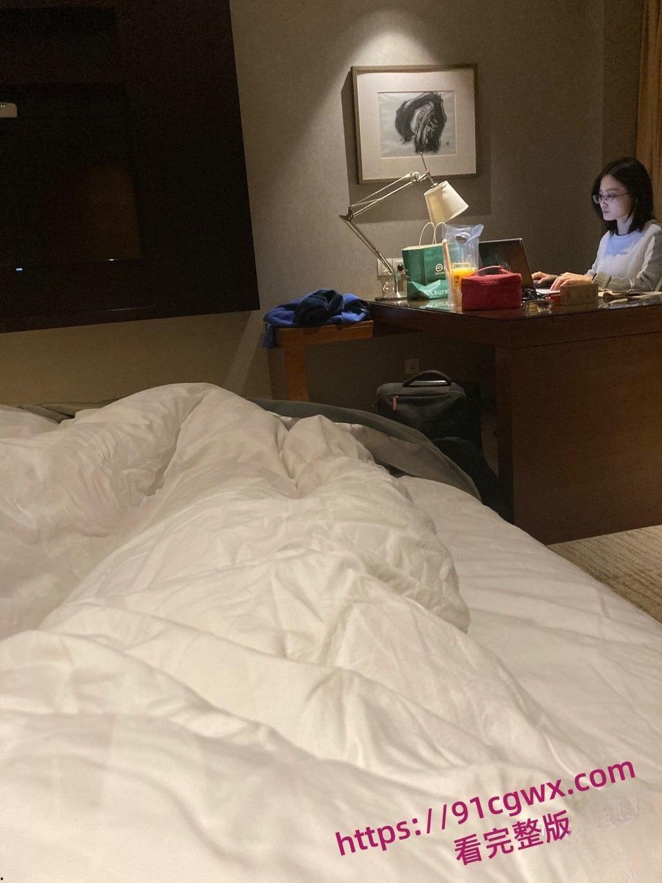 浙江温州顶级白富美刘璐私底化身男友胯下淫魔 深喉口交粗大肉棒 被后入狂肏高潮不断 第10张 浙江温州顶级白富美刘璐私底化身男友胯下淫魔 深喉口交粗大肉棒 被后入狂肏高潮不断 第10张