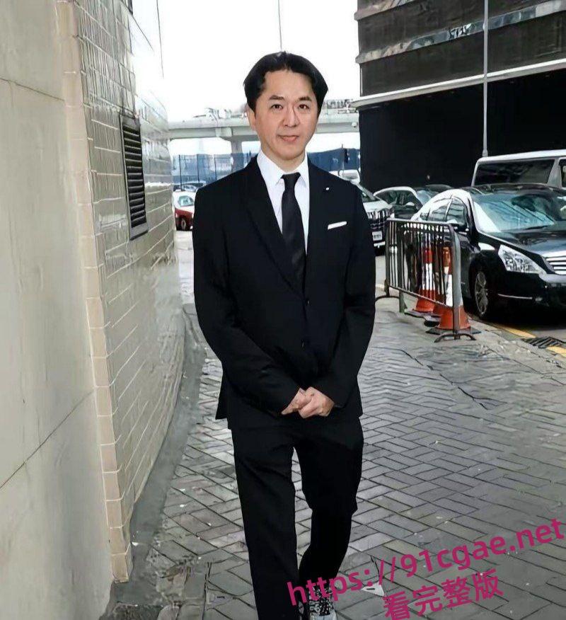 港圈富二代邓兆尊自曝猛料登上热搜 近百名女星对其投怀送抱 自己更是奉旨败家一夫交三友 第10张 港圈富二代邓兆尊自曝猛料登上热搜 近百名女星对其投怀送抱 自己更是奉旨败家一夫交三友 第10张